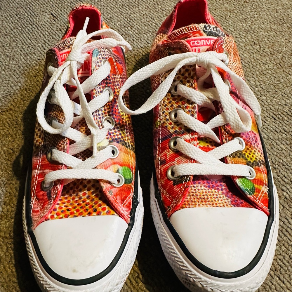 Cute Converse Rainbow Chuck Taylors. Only worn once. Great condition.